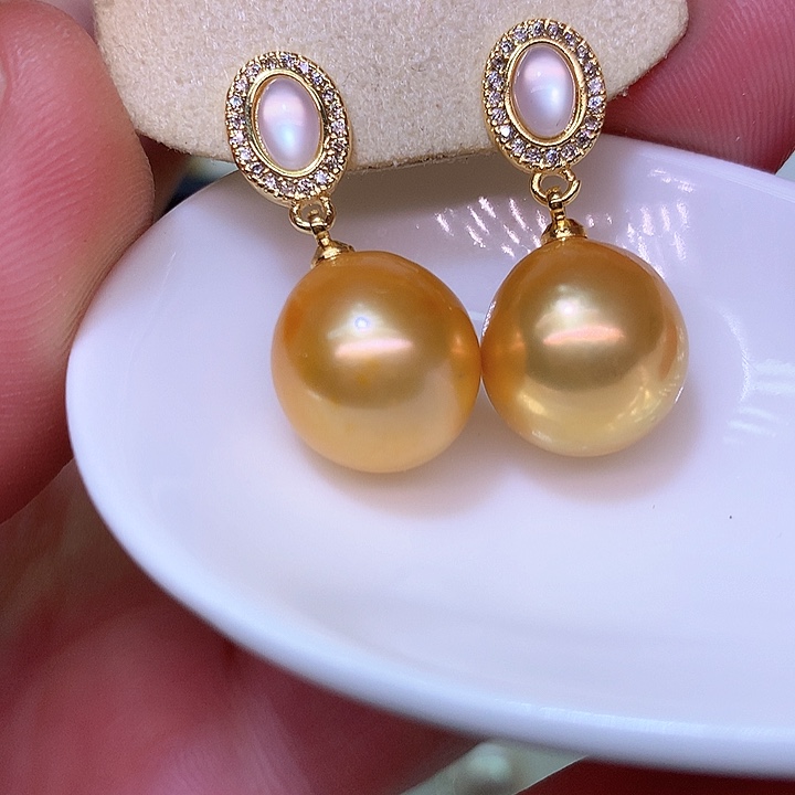 银S925镶嵌耳饰淡水珍珠