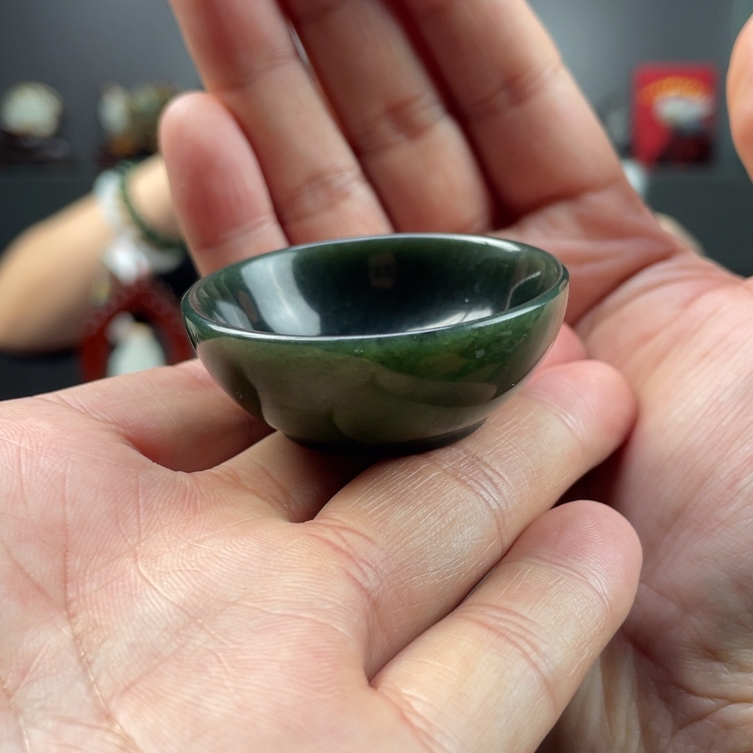未镶嵌和田玉把件和田玉茶杯未镶嵌