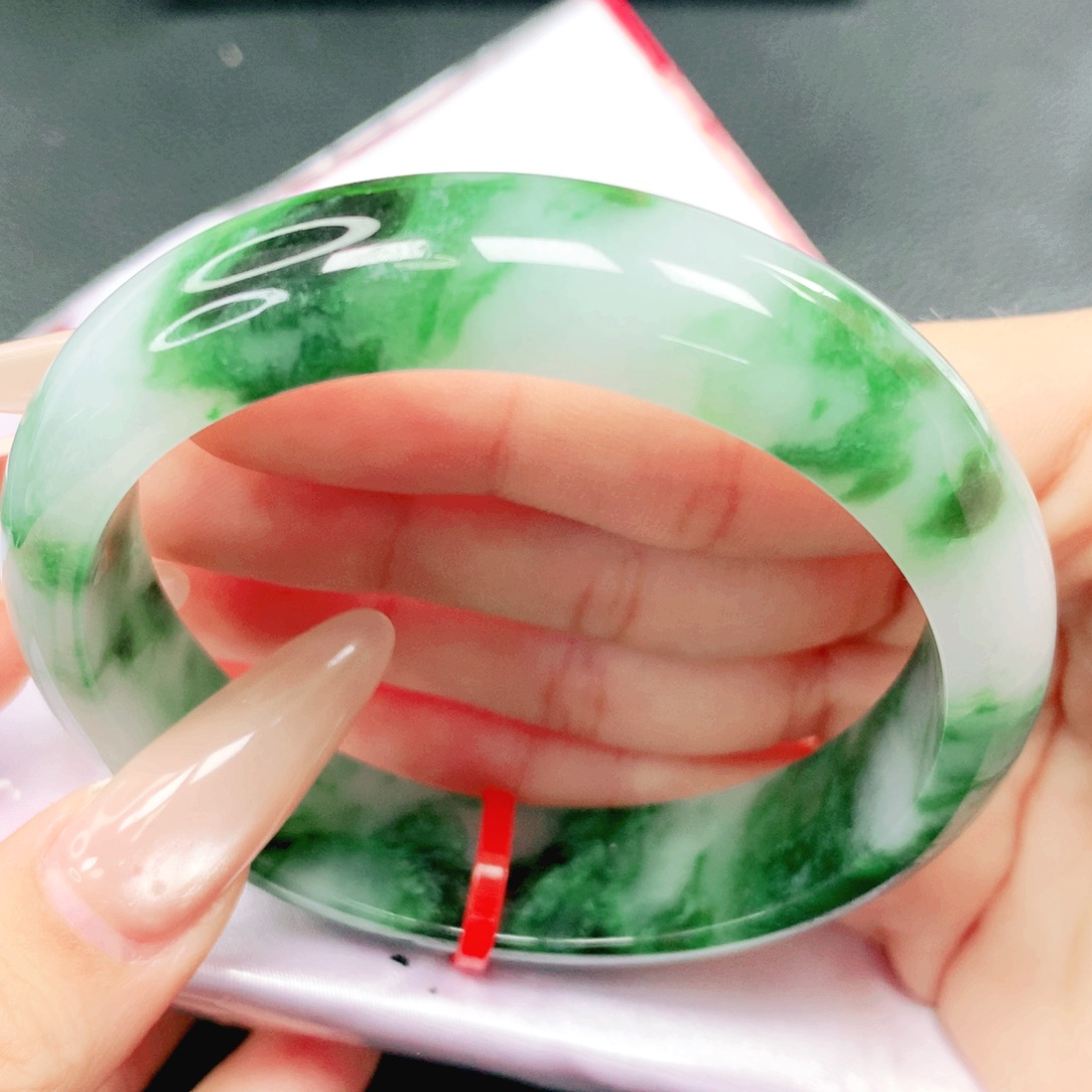 翡翠未镶嵌手镯59