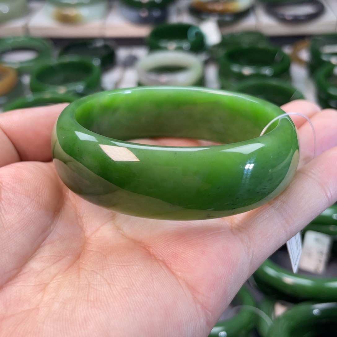 和田玉（碧玉）手镯未镶嵌