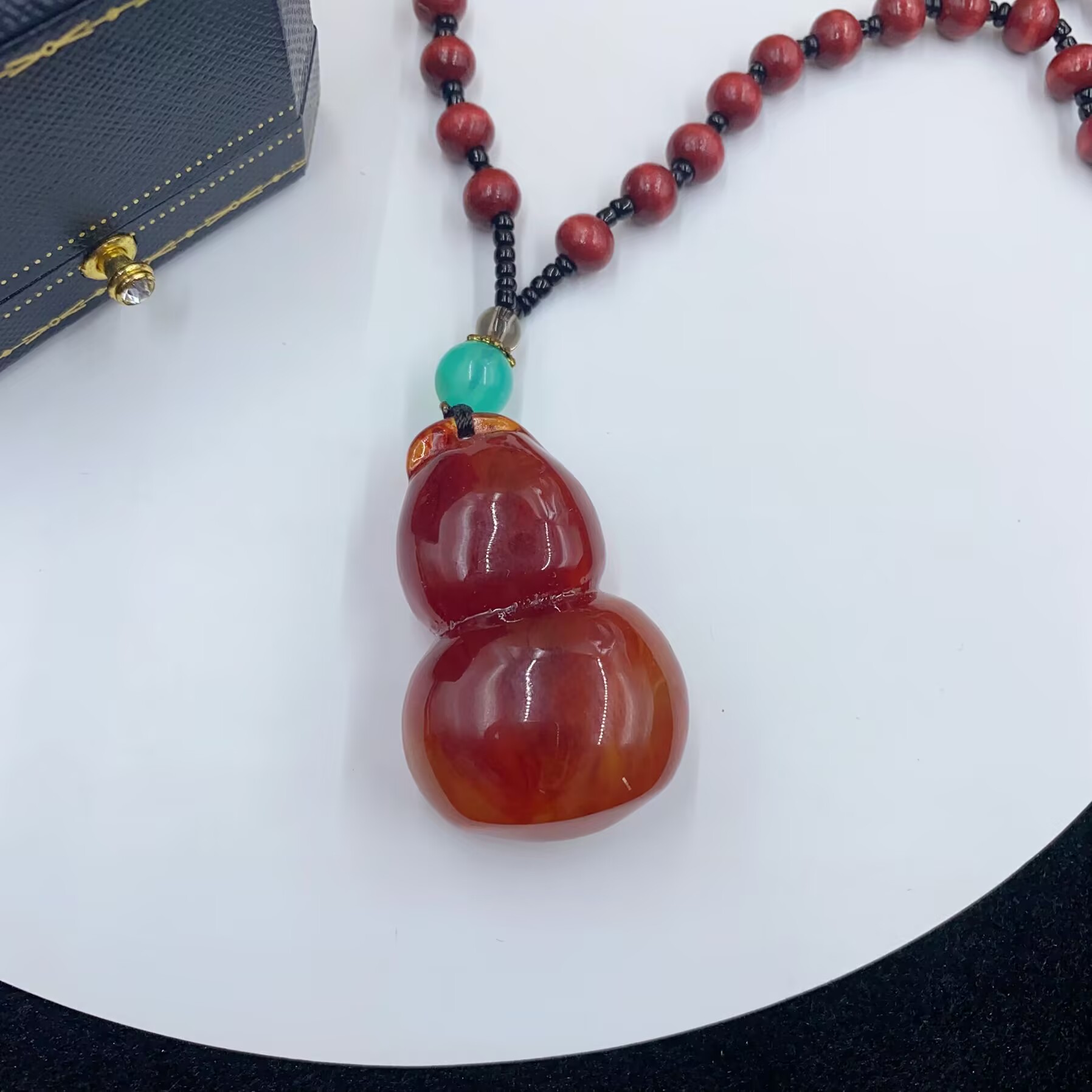  4233  棕红色葫芦吊坠百搭多样性发货