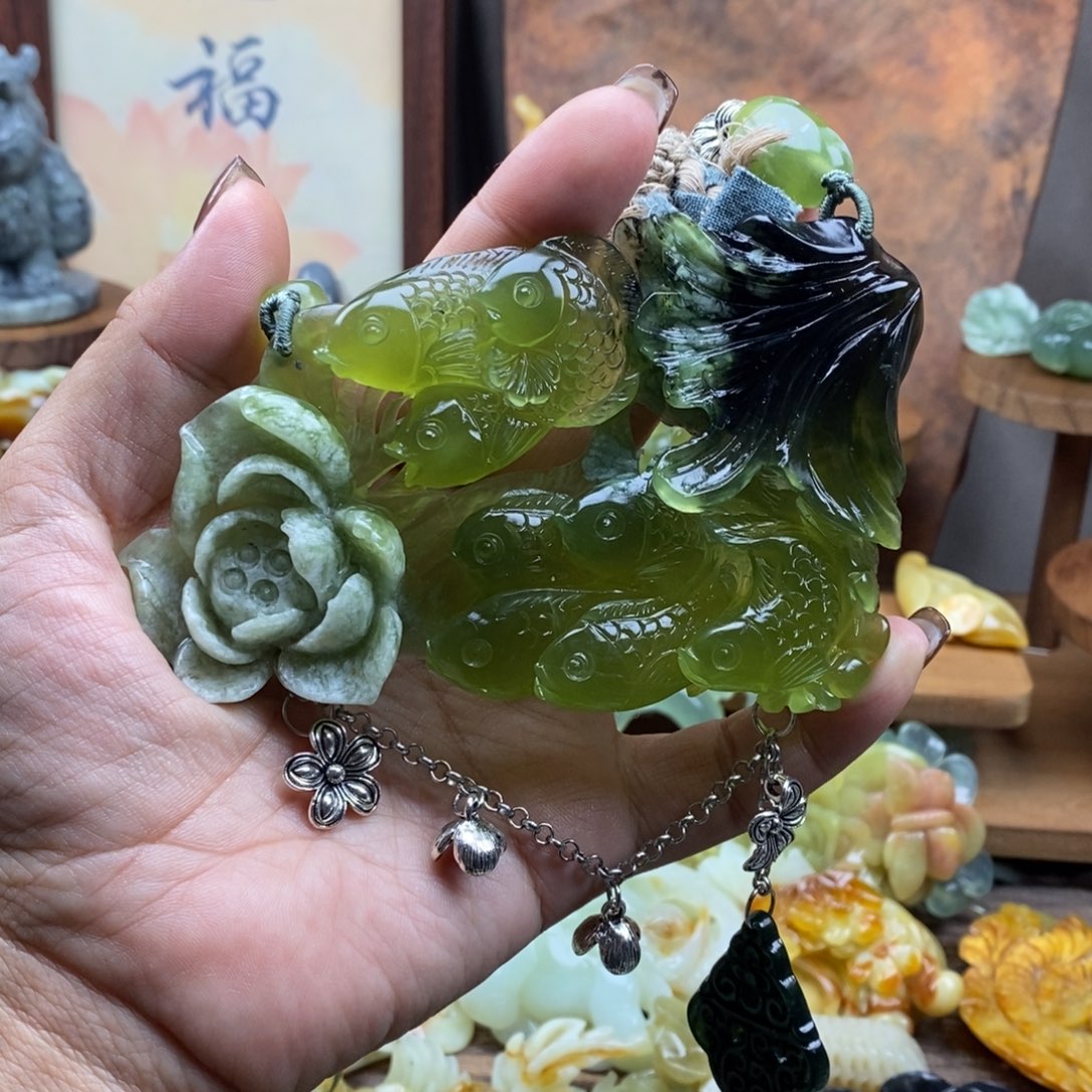 k***y蛇纹石玉未镶嵌吊坠(赠链)