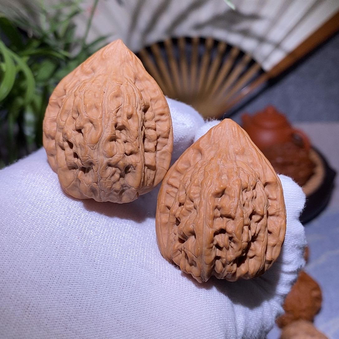 文玩核桃吊坠35赤龙鸡心
