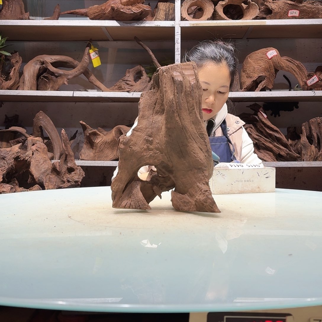 倍诸沉木不包损，必黄水信****族0403