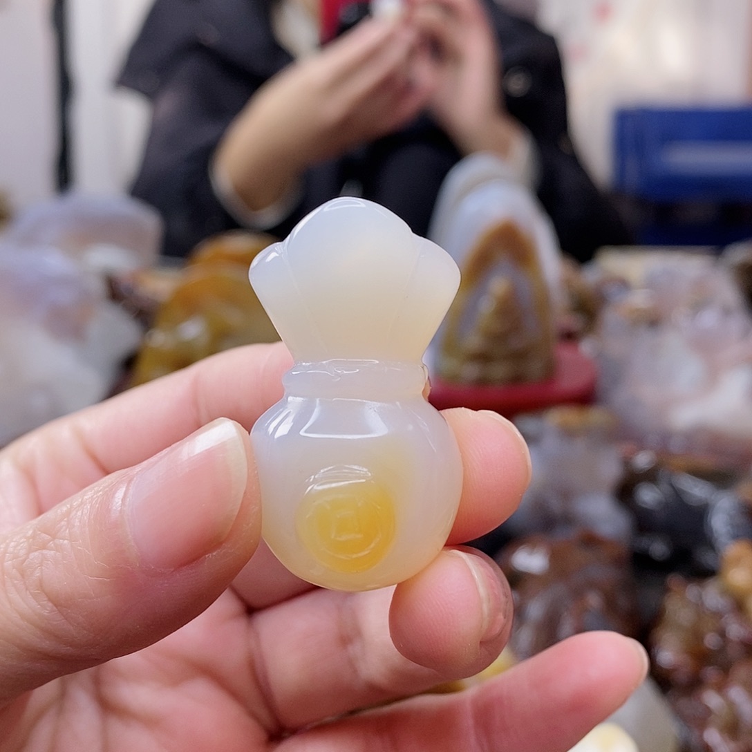玛瑙/玉髓颈饰未镶嵌