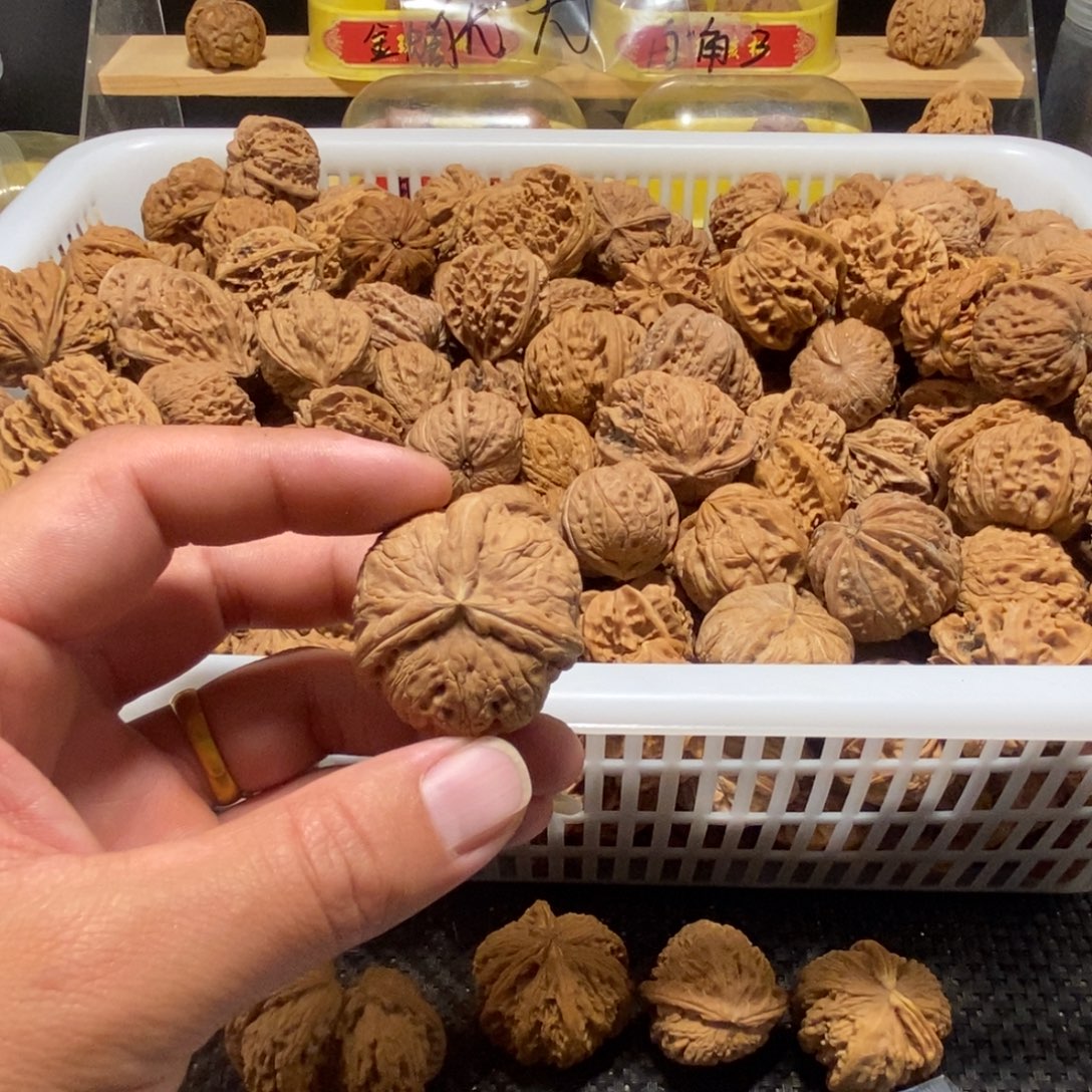 ****饭核桃异形单只异形