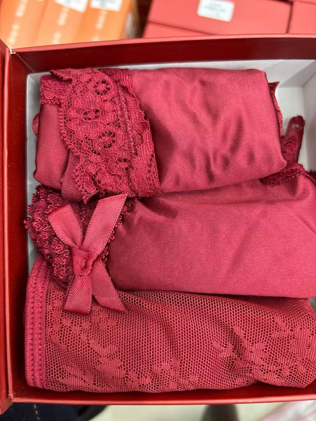 636套装毛衣春秋女三角内裤透气性感新娘提臀蕾丝纯色亲肤舒适