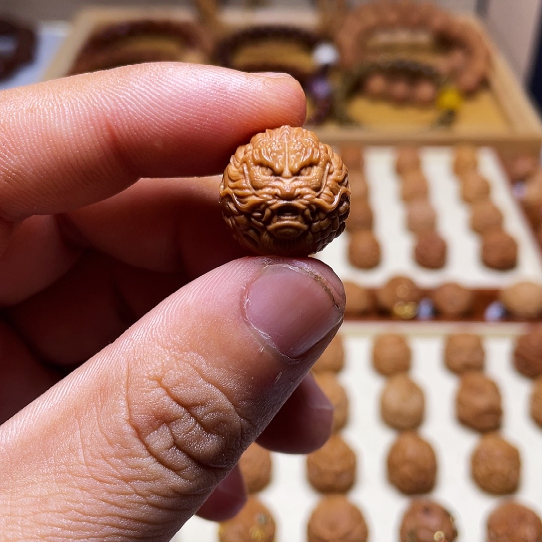 猴头核桃吊坠17左右猴头核桃龙珠