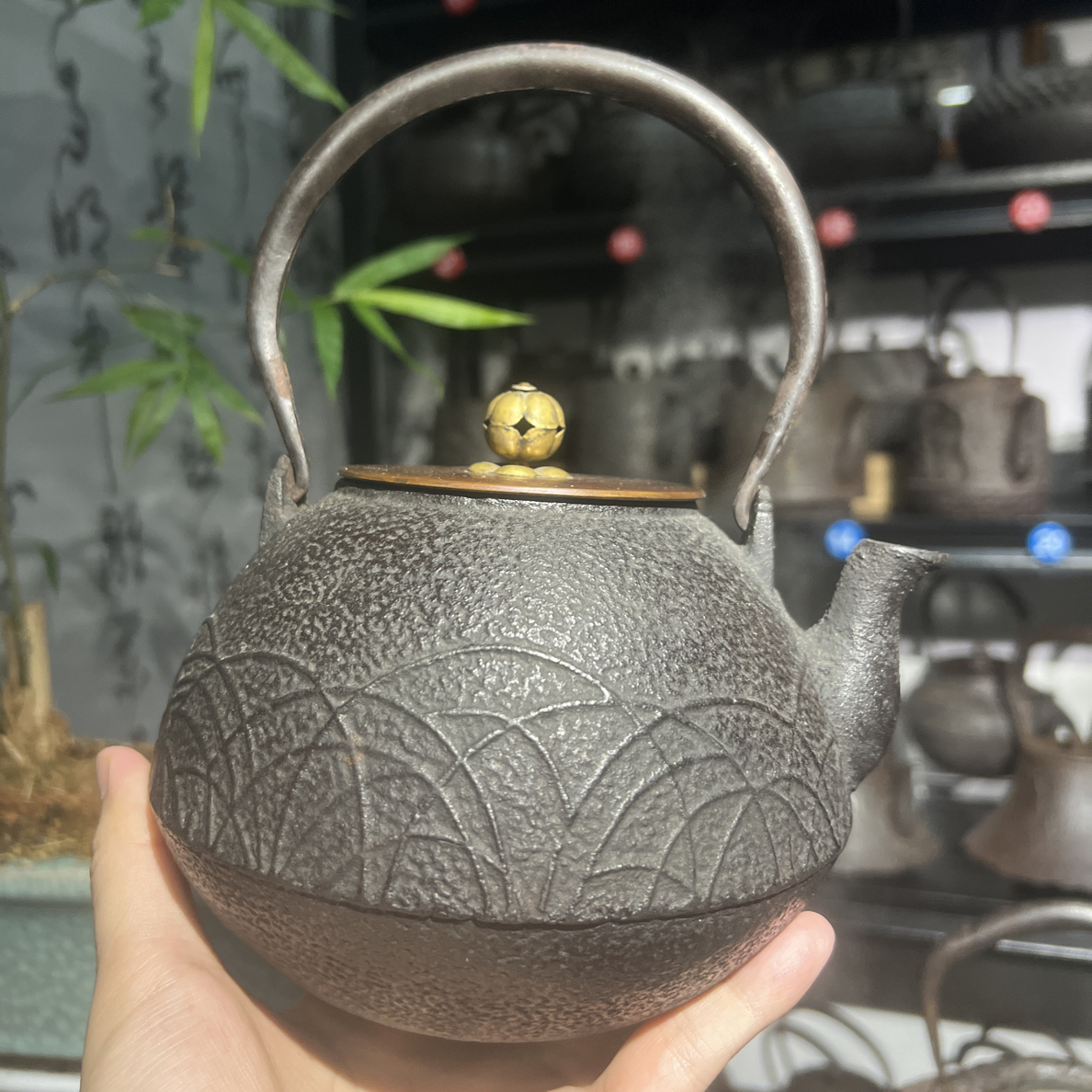 昭和时期  京都龙文堂长闲形铁壶  保管品未使用 满水1200cc