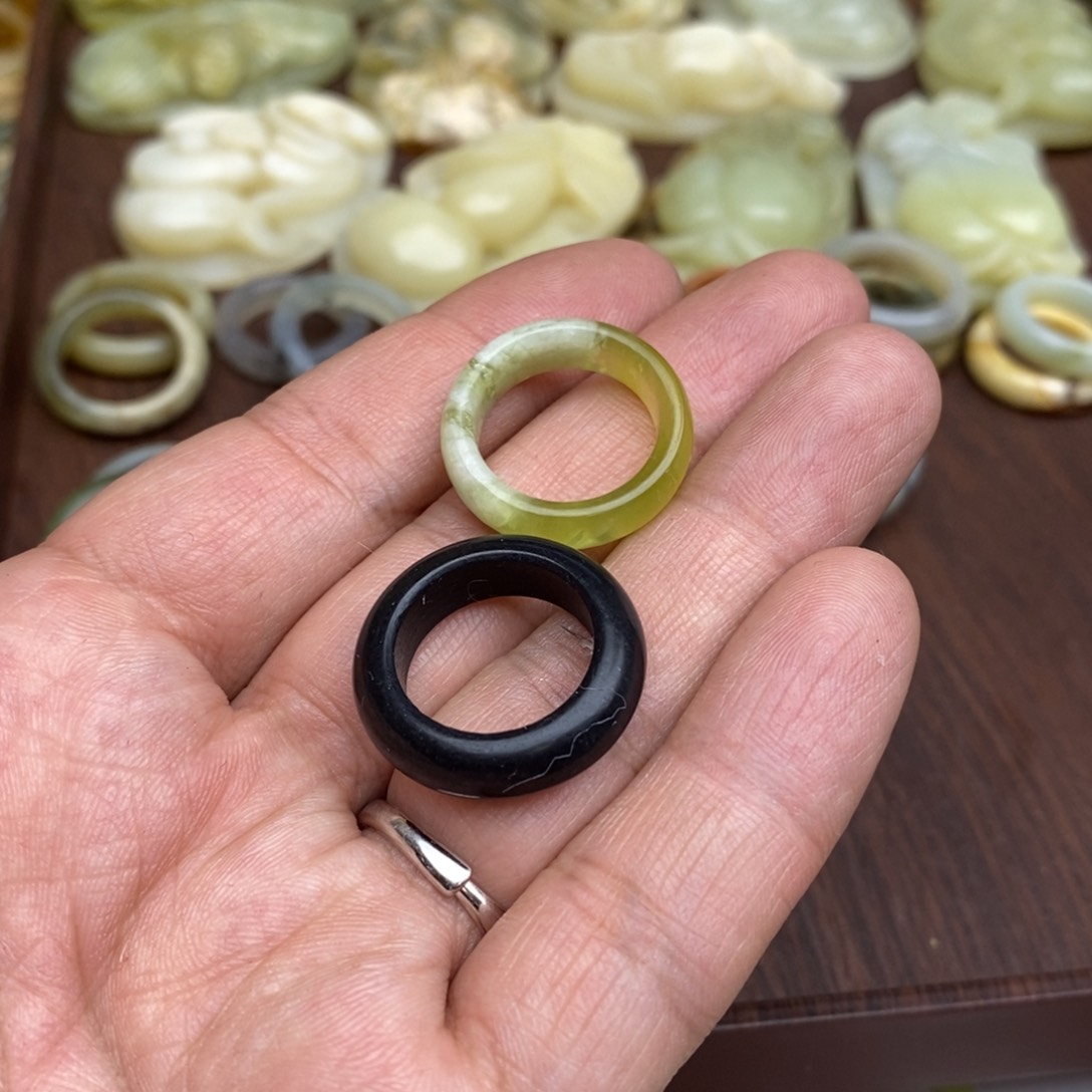 岫玉纯天然岫玉挂件戒指微瑕福利未镶嵌