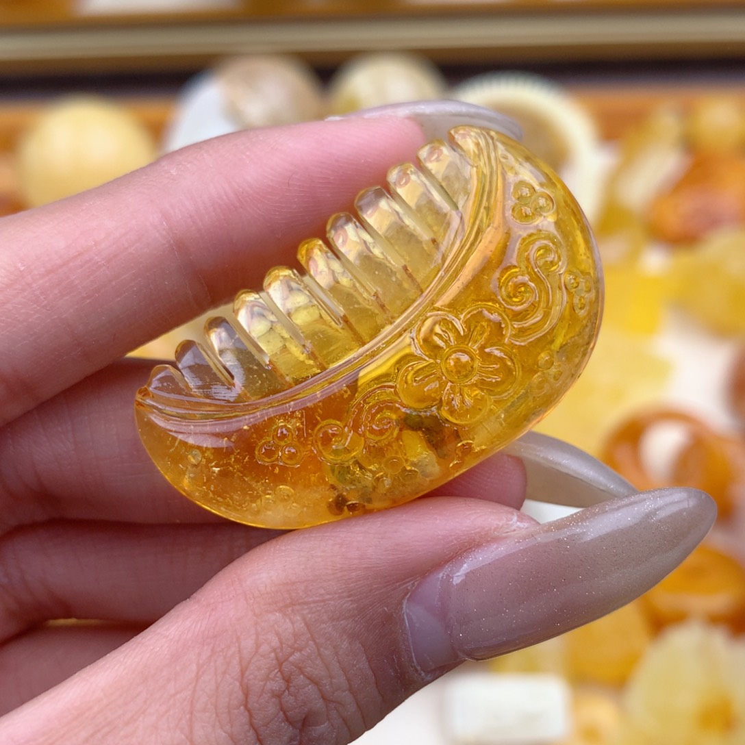 琥珀未镶嵌珠宝奇石