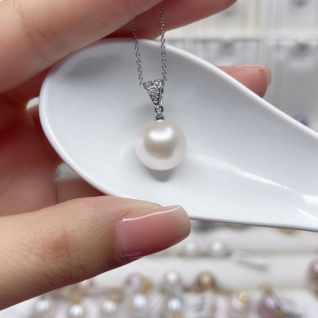 淡水珍珠未镶嵌吊坠(赠链)