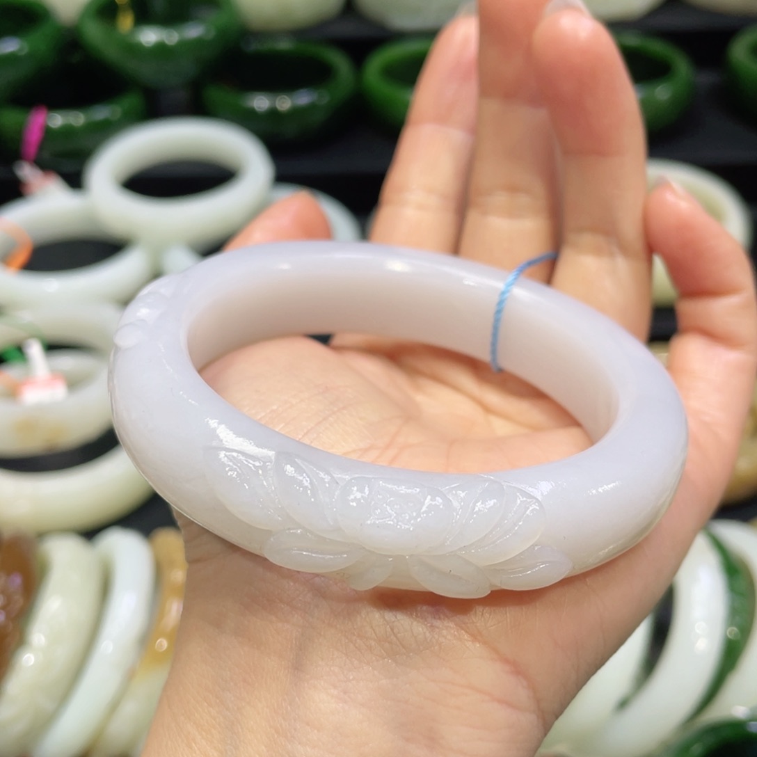 未镶嵌手镯和田玉68