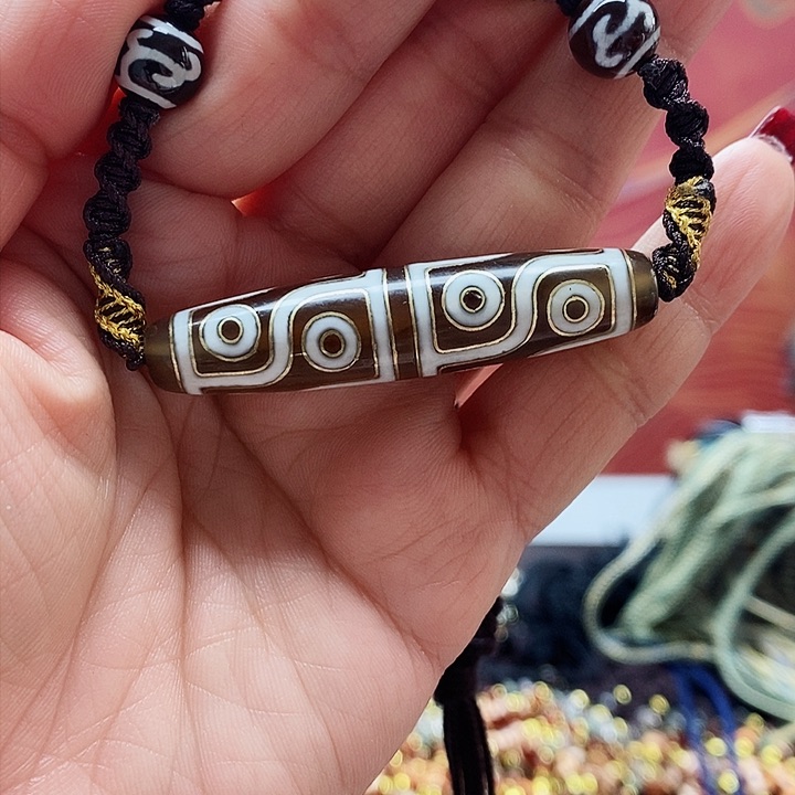 玛瑙/玉髓颈饰合金八**树