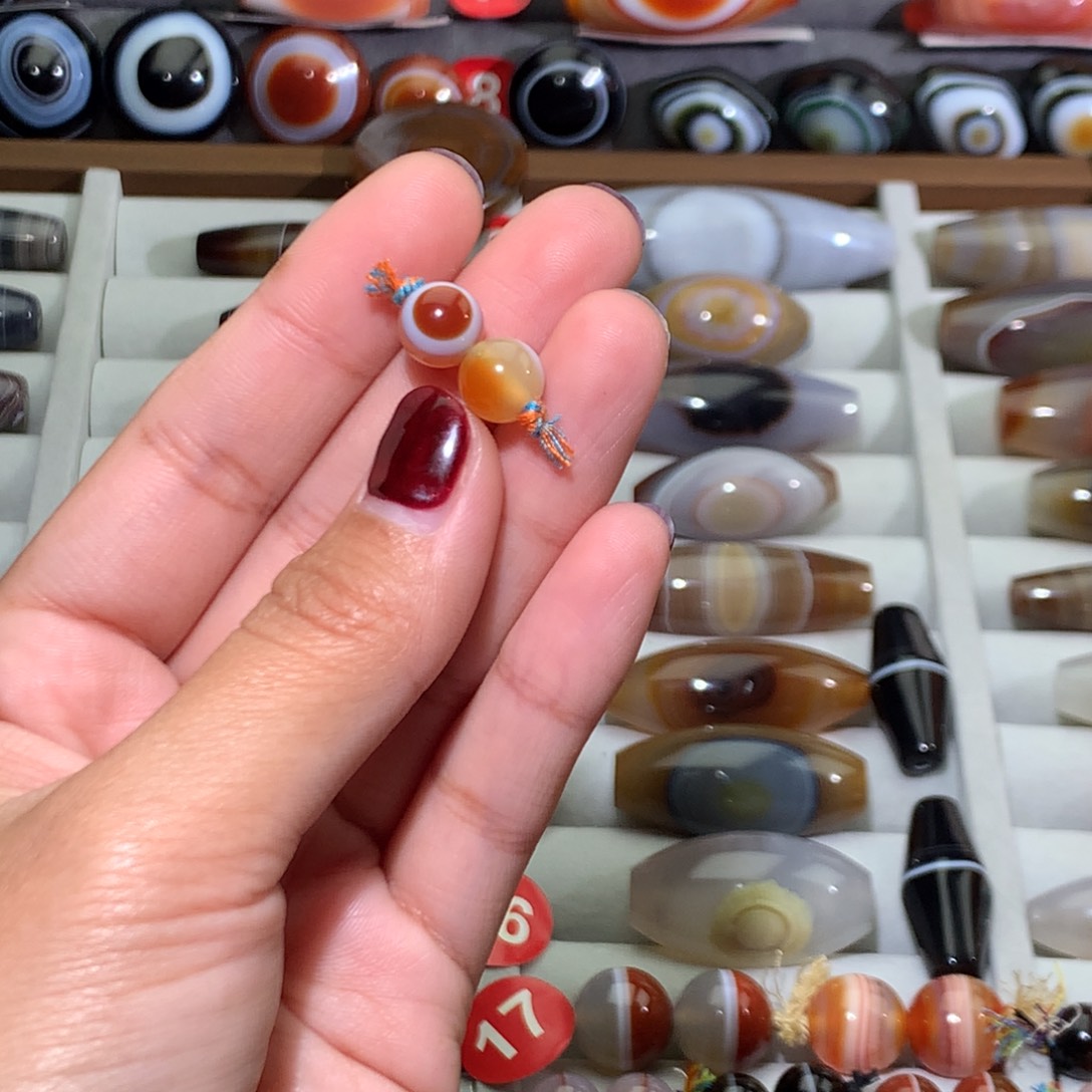 玛瑙/玉髓颈饰未镶嵌一*。