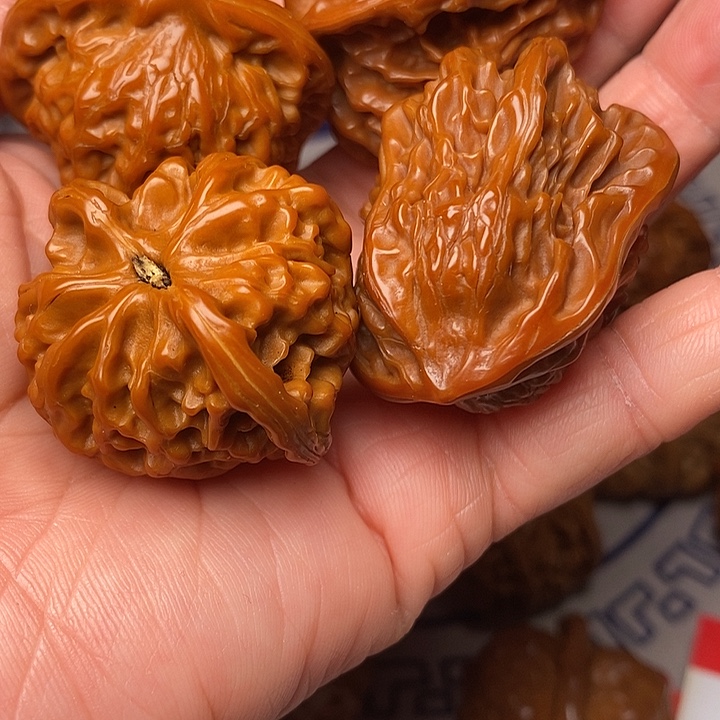 鑫***鑫吊坠文玩核桃葫芦