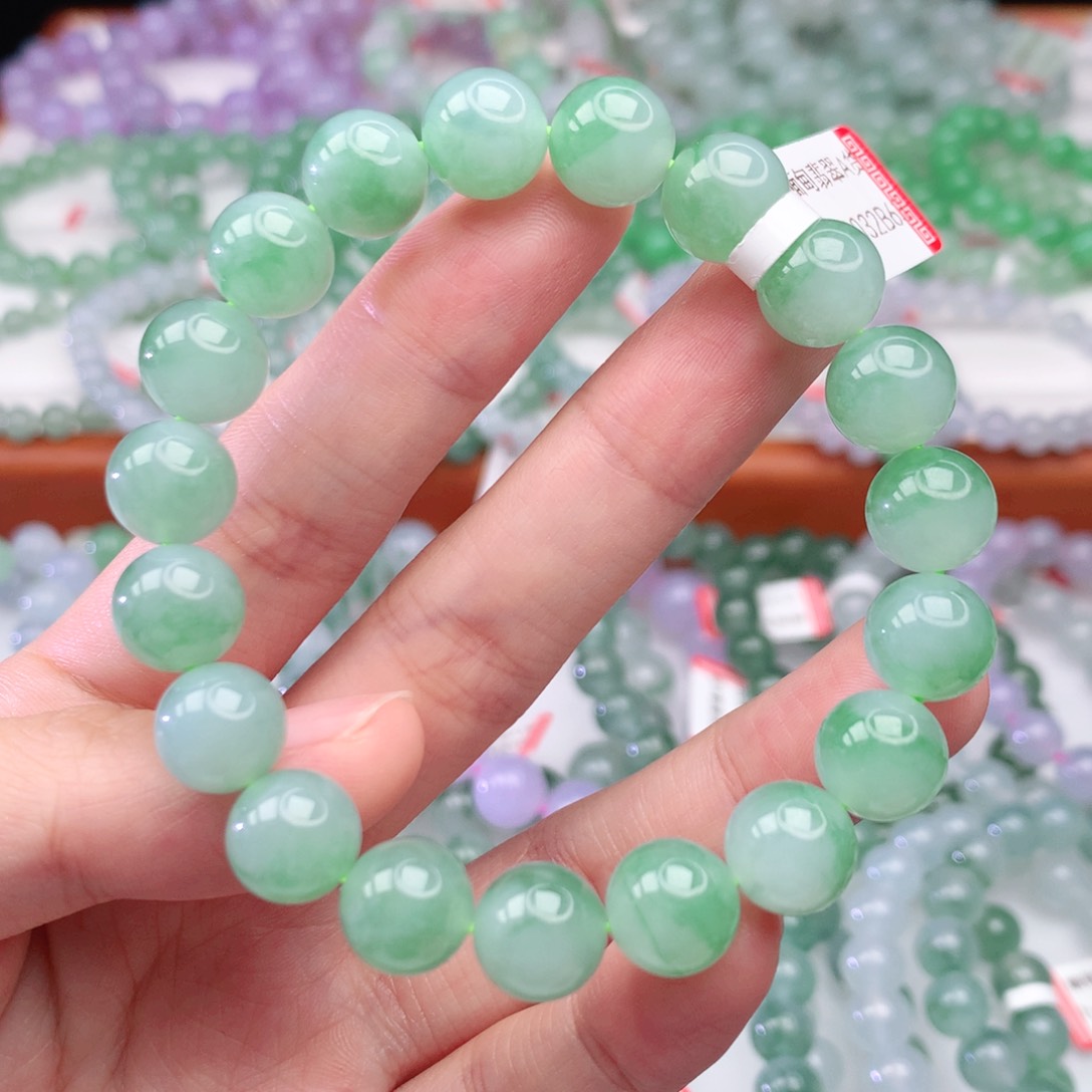 翡翠手链未镶嵌习***?翡翠10mm