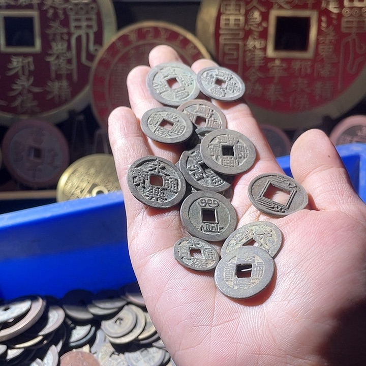 铜现代仿制工艺品