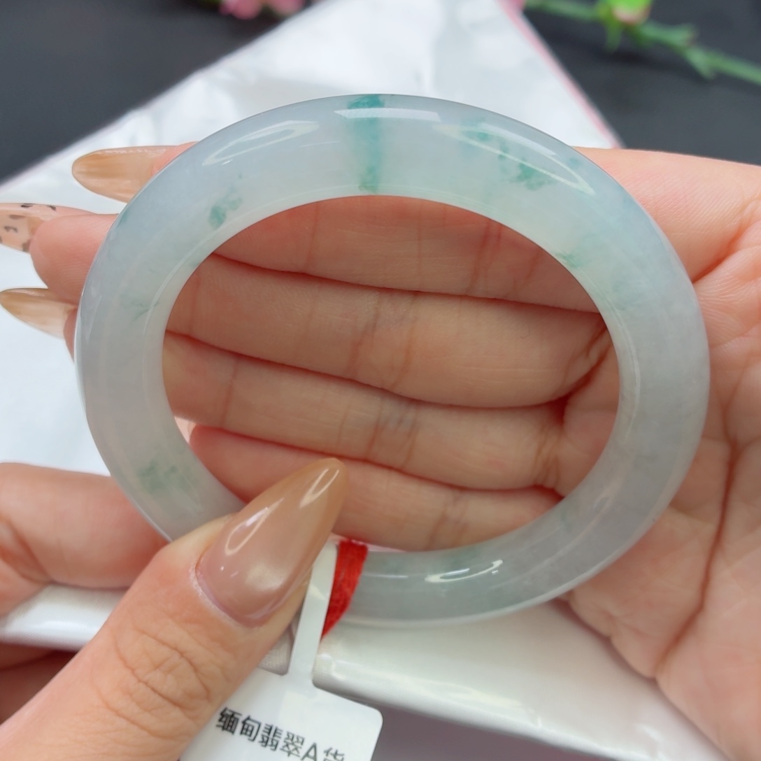 未镶嵌手镯翡翠38