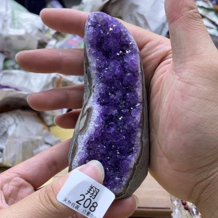 未镶嵌水晶大型摆件（非配饰）