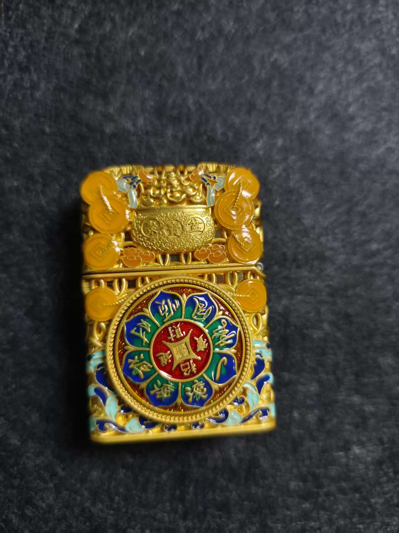 如意算盘造型珐琅彩夜光盔甲金属镂空打火机(拆开不退不换）