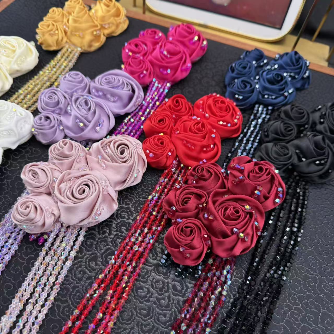 精致立体玫瑰花朵水晶流苏磁吸款皇冠配饰WW051