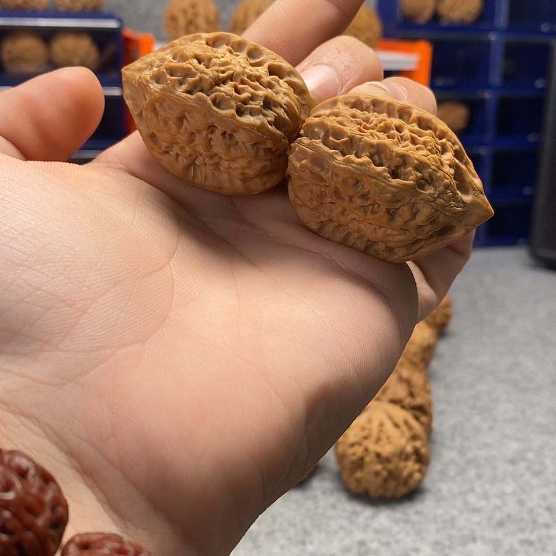 老***王吊坠文玩核桃沈鸡36