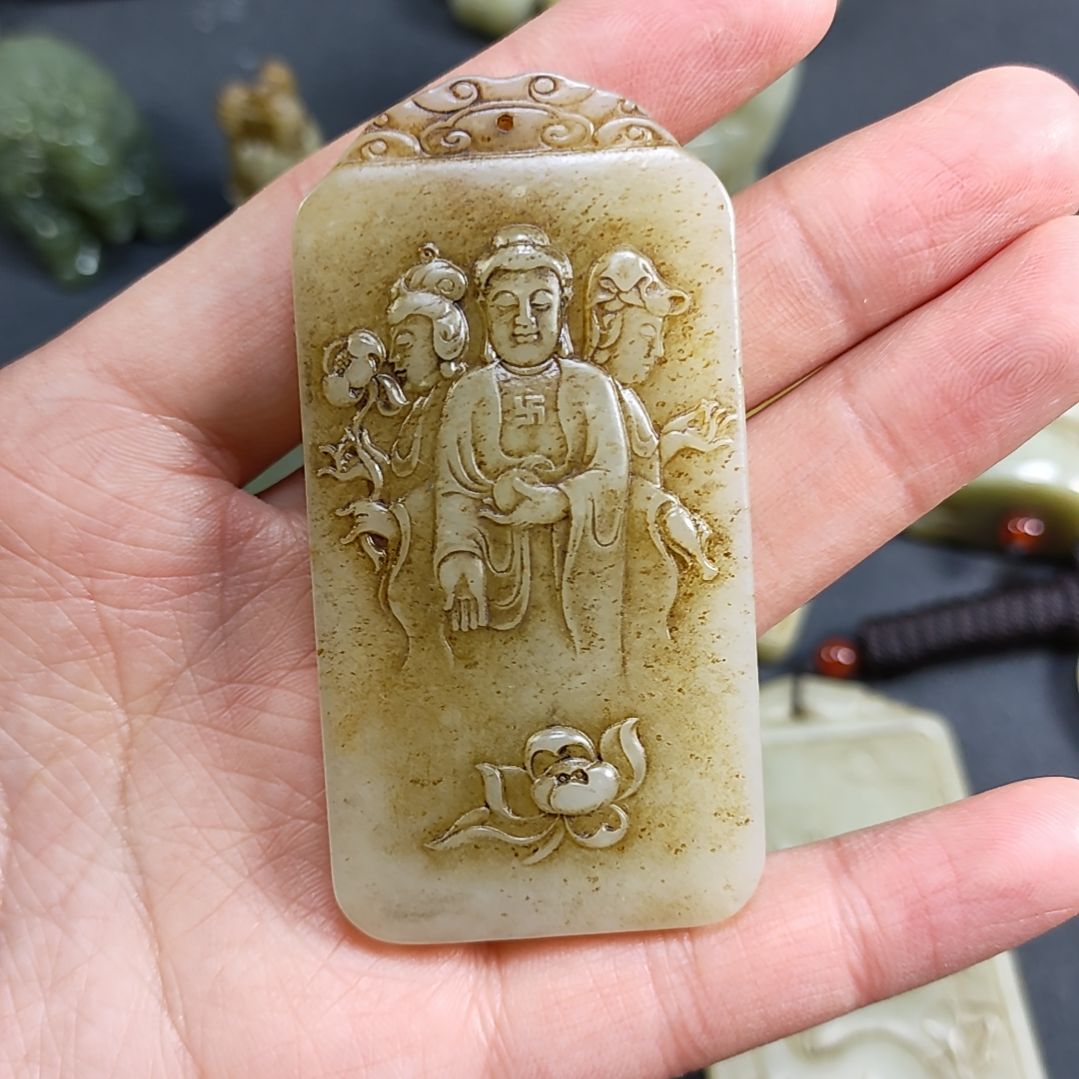 和田玉颈饰未镶嵌