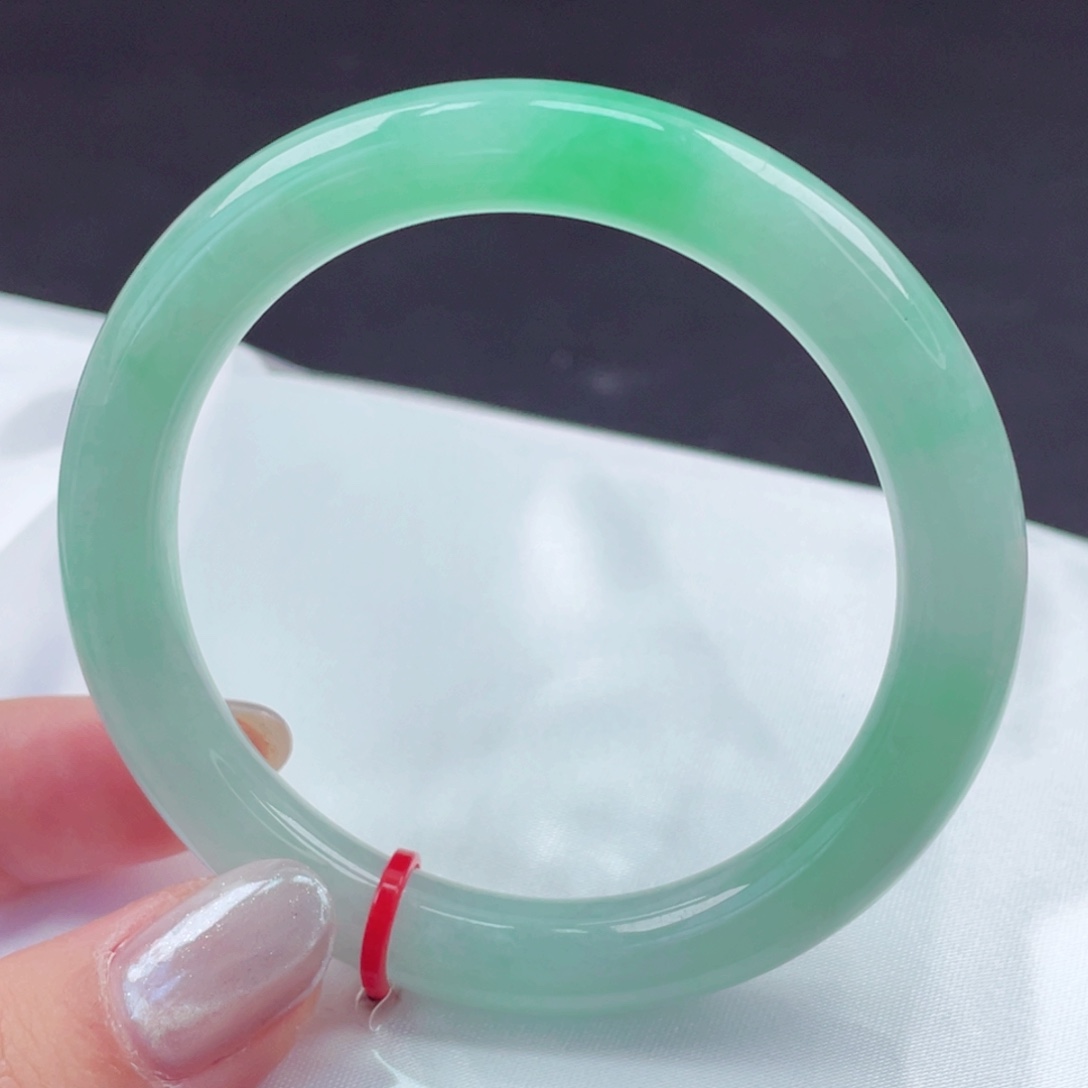 翡翠未镶嵌手镯52圆条