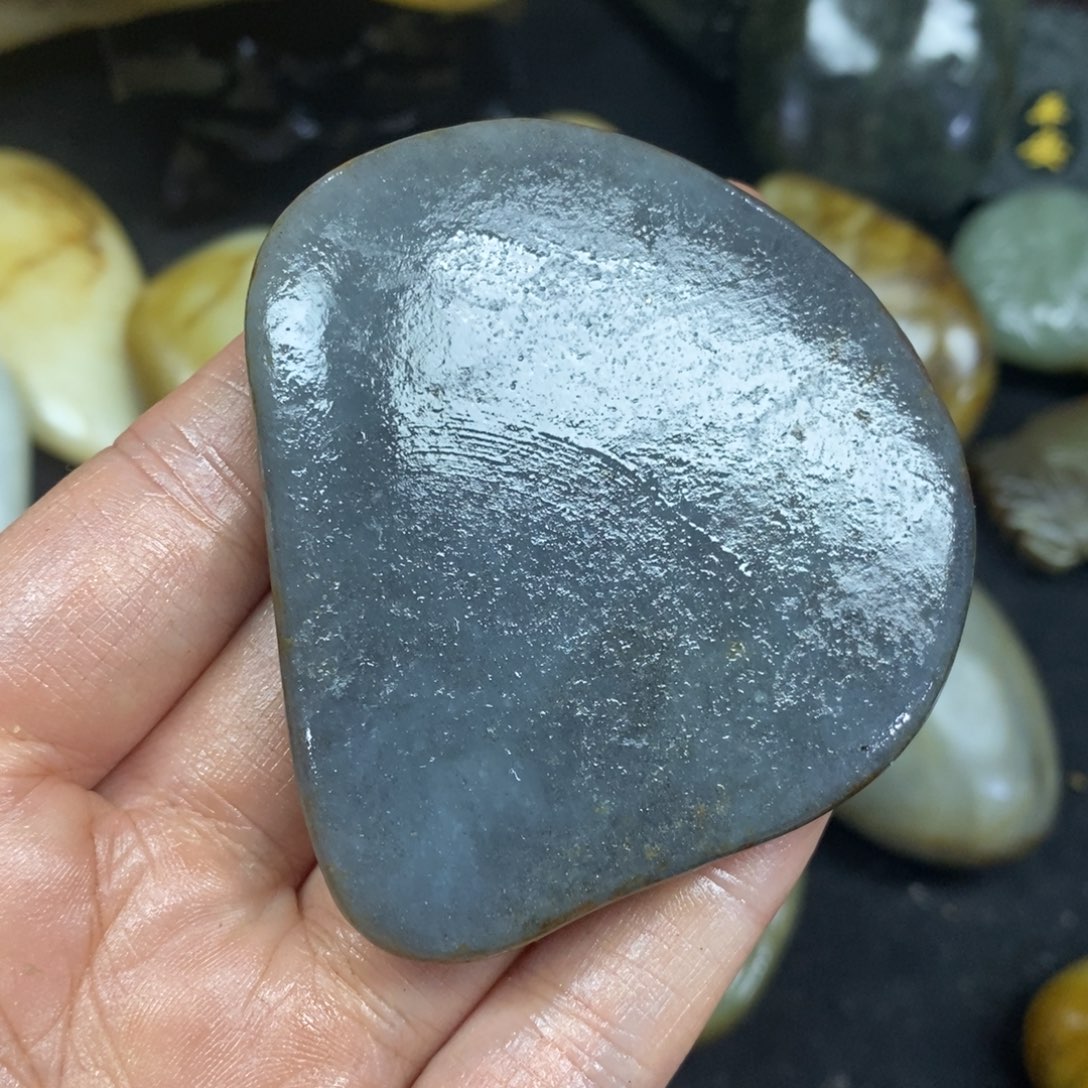 未镶嵌和田玉（糖玉）挂件