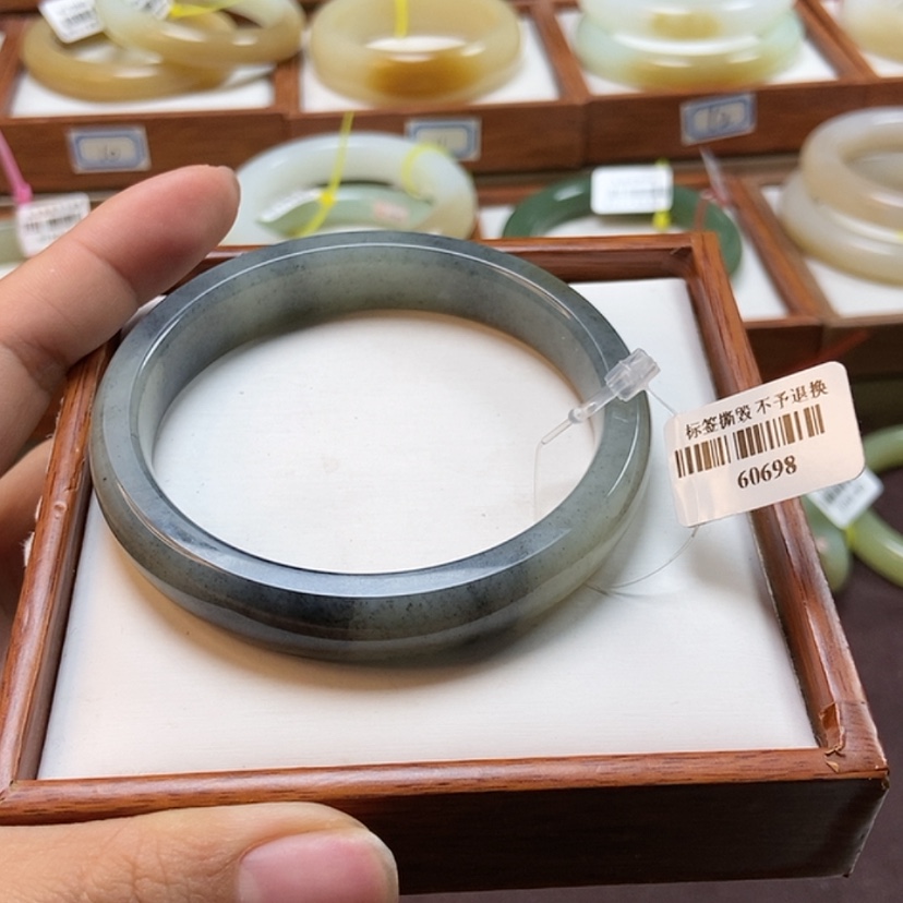 【闪购商品】和田玉未镶嵌手镯60