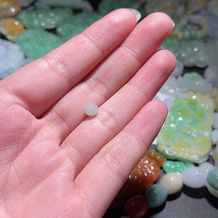 颈饰未镶嵌翡翠?****࿐天