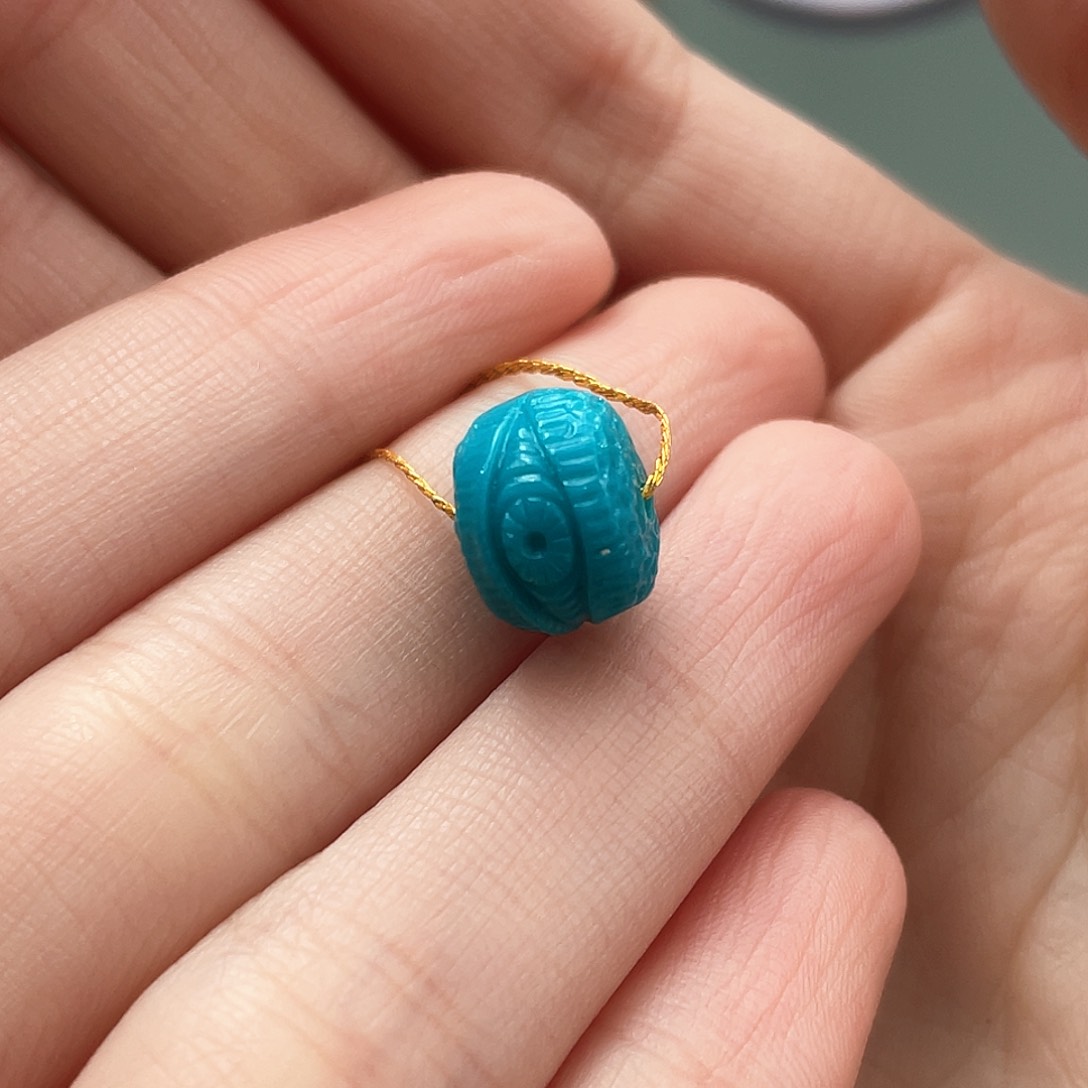 绿松石未镶嵌颈饰