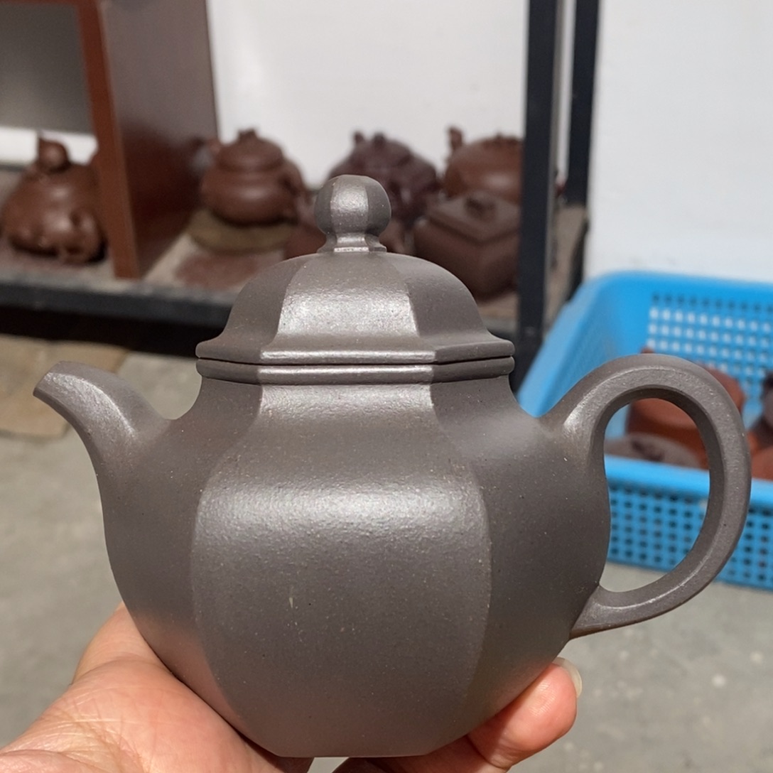 茶壶紫砂紫砂壶。紫砂壶。