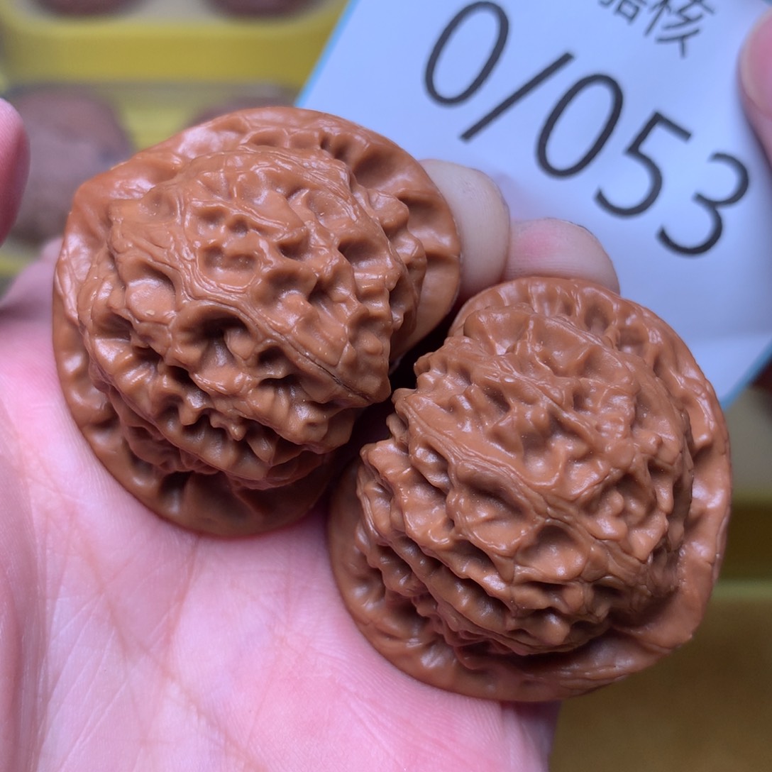 文玩核桃把件桃心宫灯39