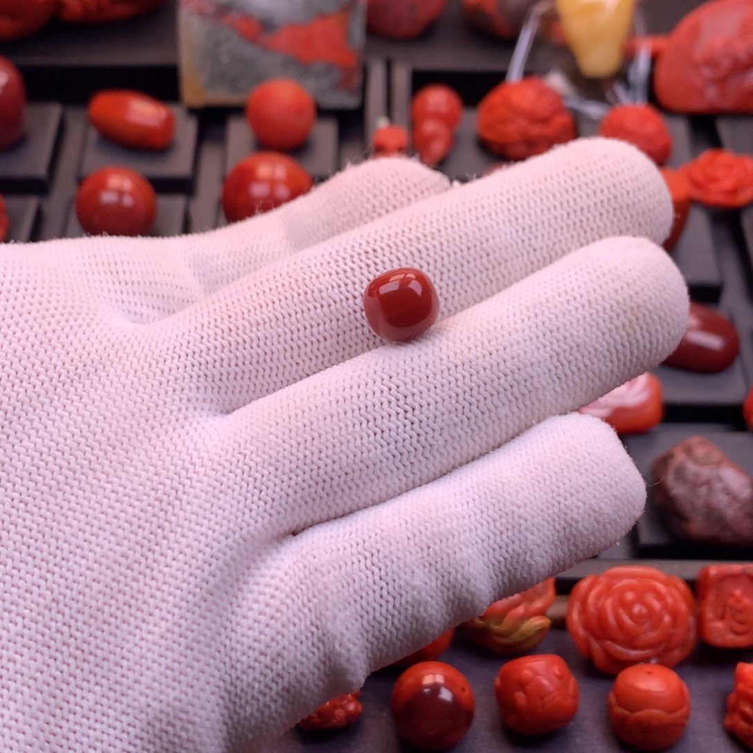 尘***沉南红玛瑙未镶嵌川料原矿老型单珠10mm