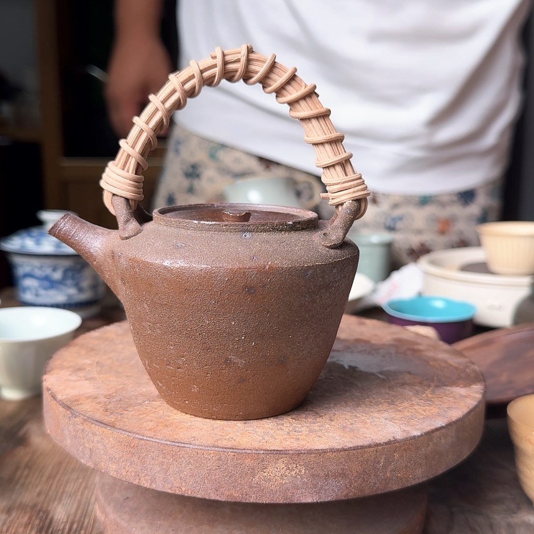 龙窑柴烧精品纯手工提梁壶