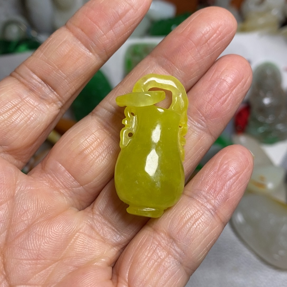 和田玉（糖玉）未镶嵌颈饰