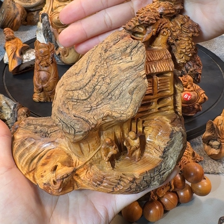 崖柏摆件手把件等