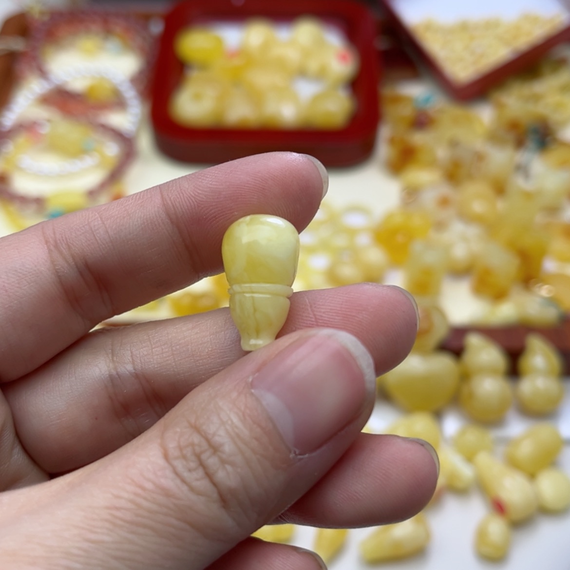 【闪购商品】蜜蜡裸石未镶嵌配饰