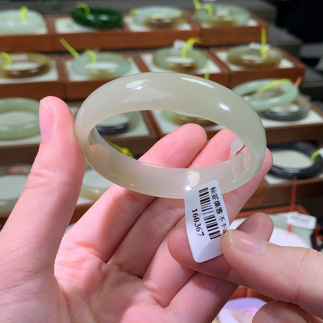 和田玉未镶嵌手镯51 冰晴