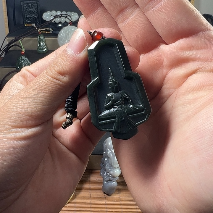 和田玉未镶嵌项链