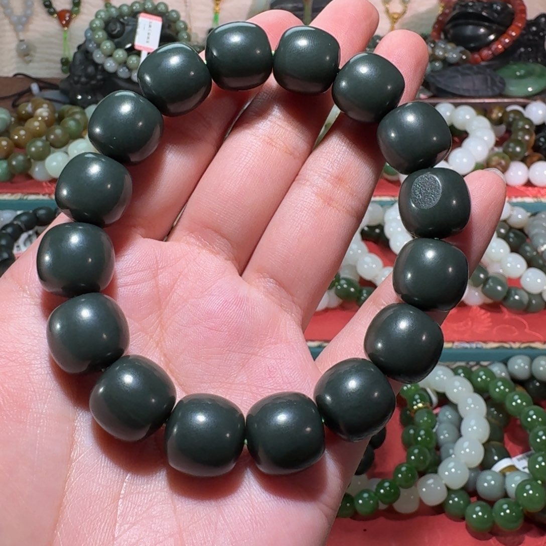 和田玉未镶嵌手链