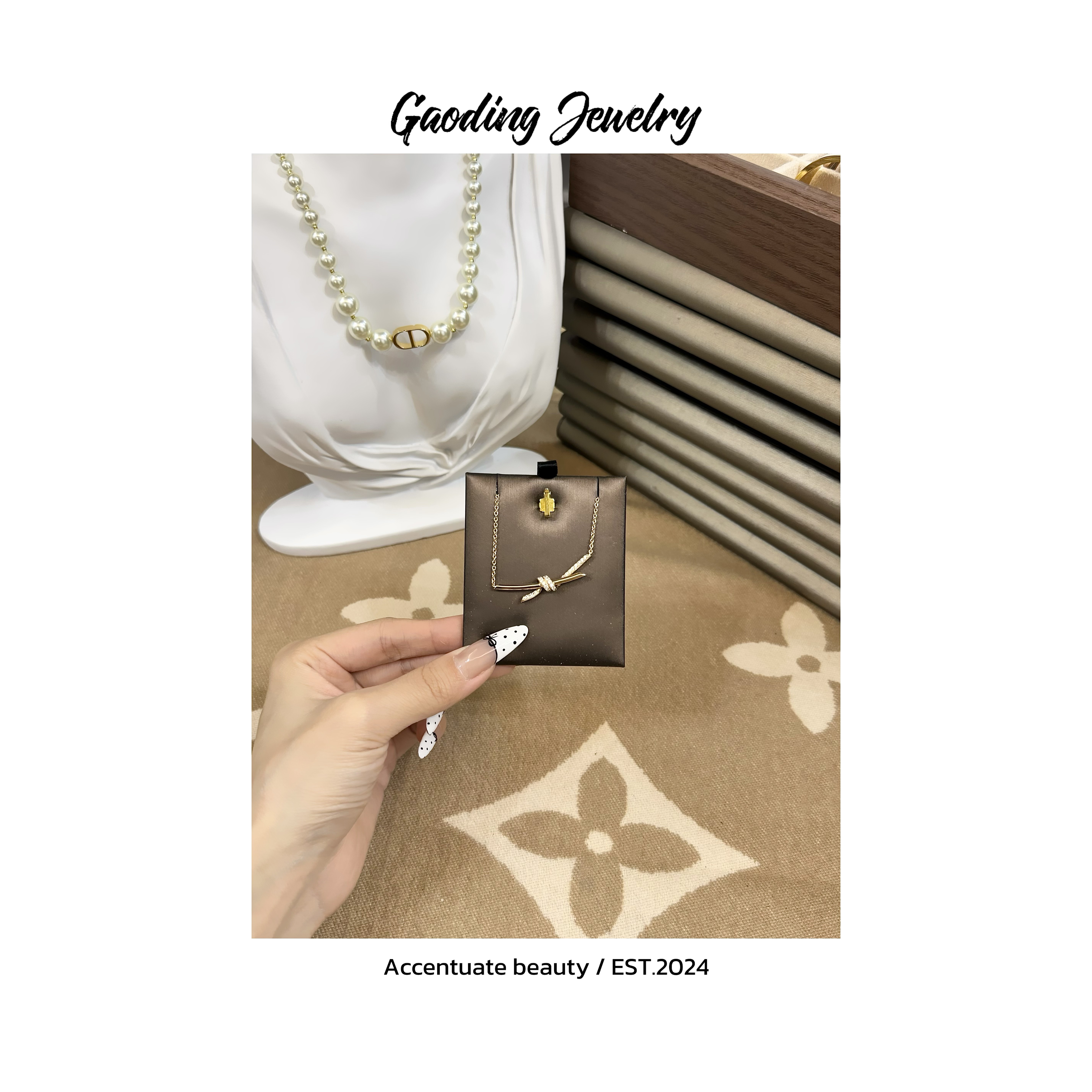 《卡尼亚》围巾 高定KNOT满钻打结款轻奢围巾 T75