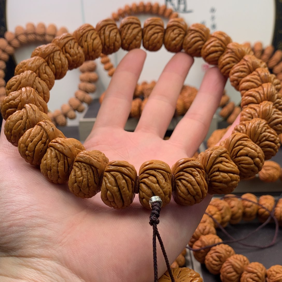 【闪购商品】桃核手串25麒麟手持