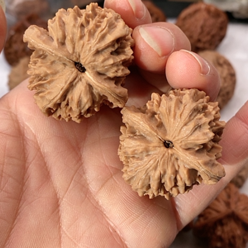 【闪购商品】吊坠文玩核桃满天星水尖