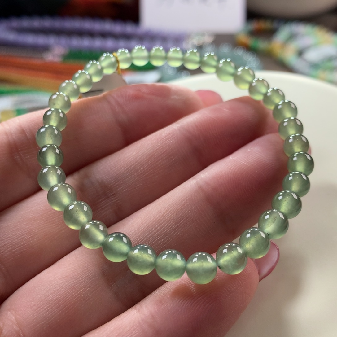 翡翠手链未镶嵌翡翠晴绿卡5+