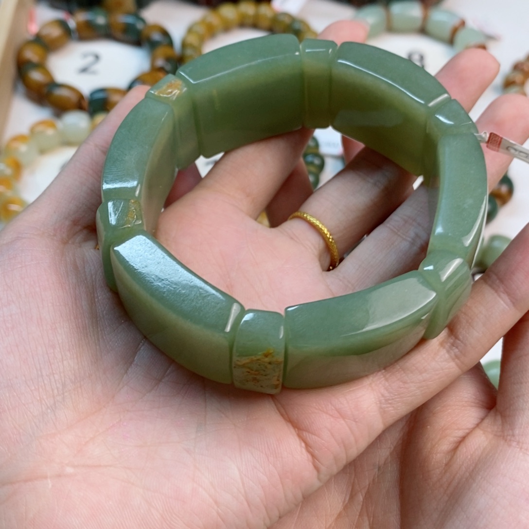 透闪石质玉手牌未镶嵌a****g