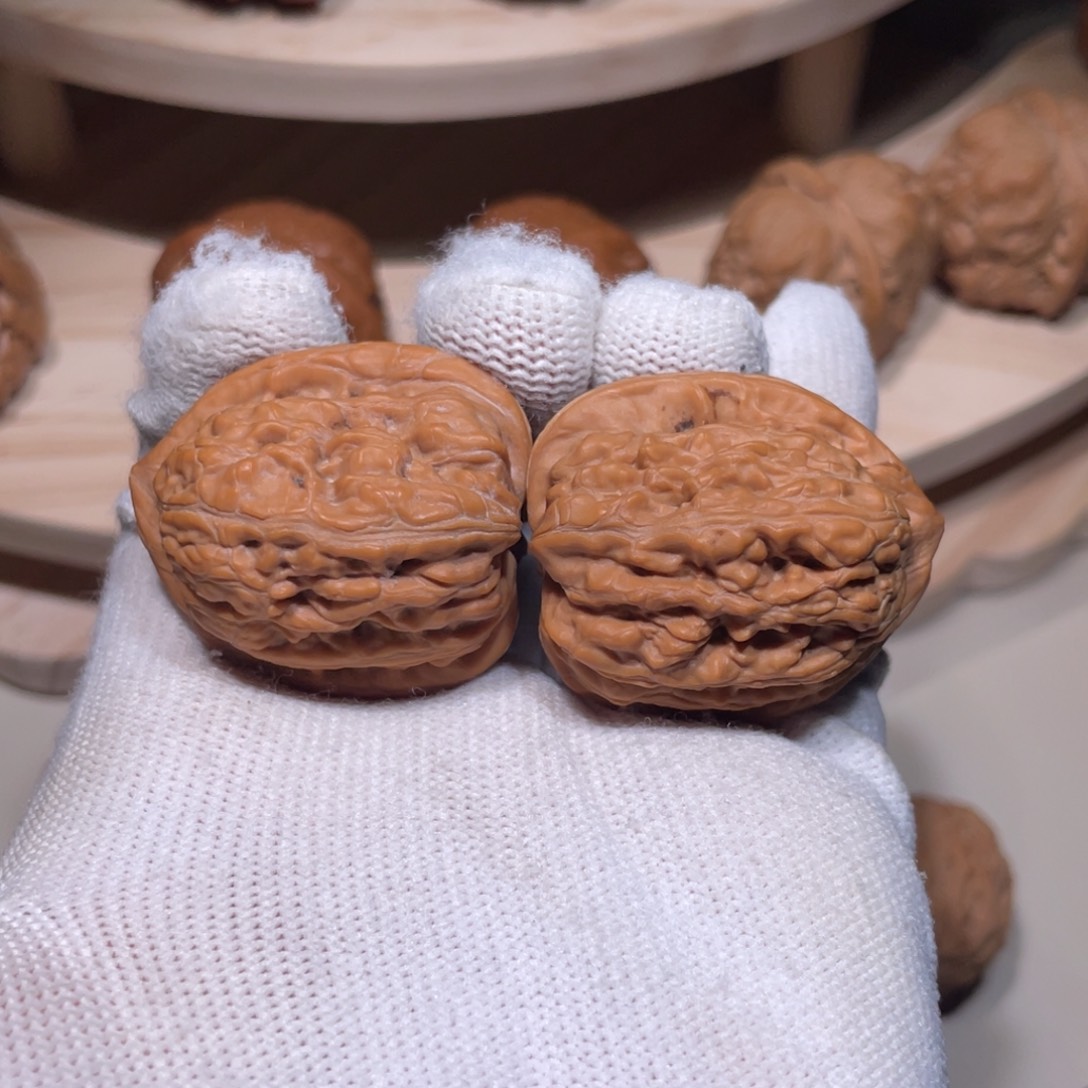 文玩核桃吊坠32 33 鸡心 7033