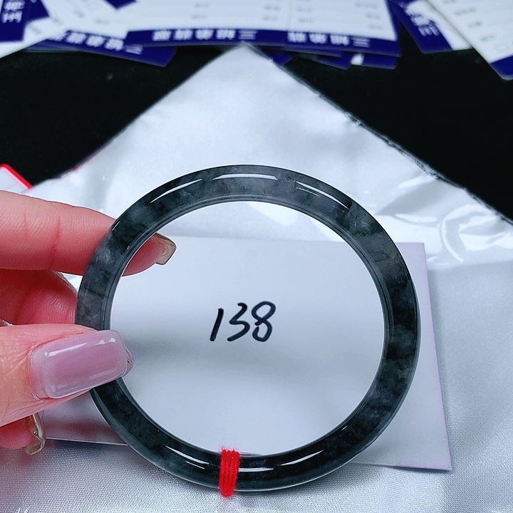 翡翠手镯（圆镯）未镶嵌